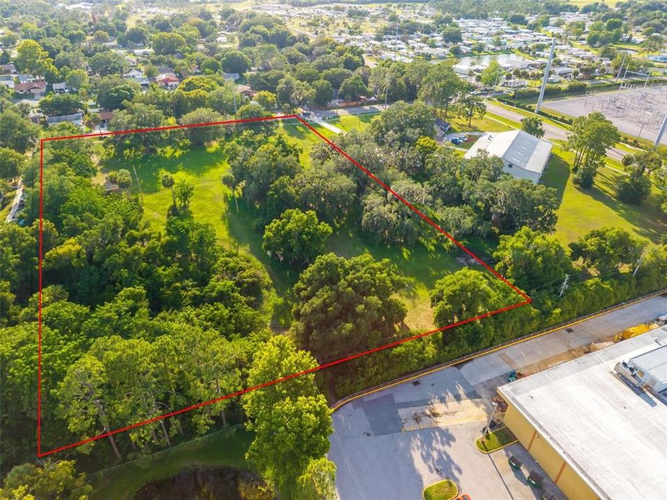待售: $1,200,000 (4.10 acres)