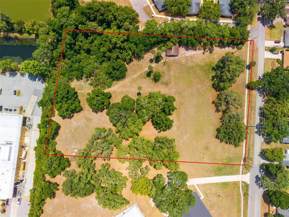 待售: $1,200,000 (4.10 acres)