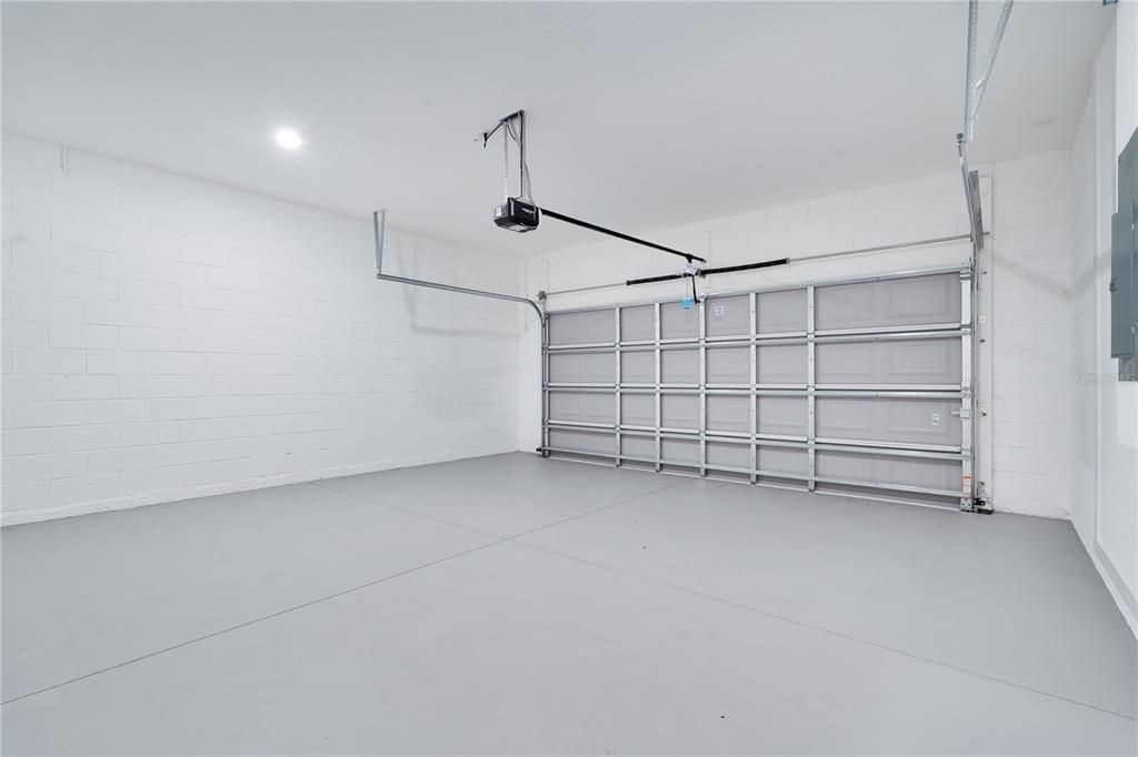 На продажу: $415,000 (4 спален, 2 ванн, 1665 Квадратных фут)