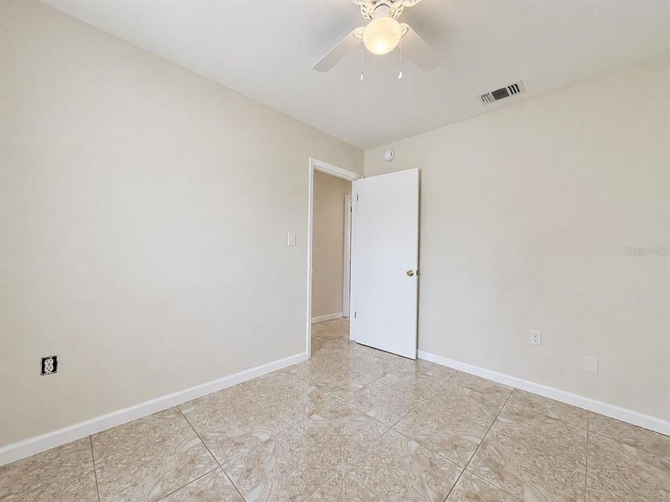 For Rent: $1,900 (3 beds, 1 baths, 1344 Square Feet)