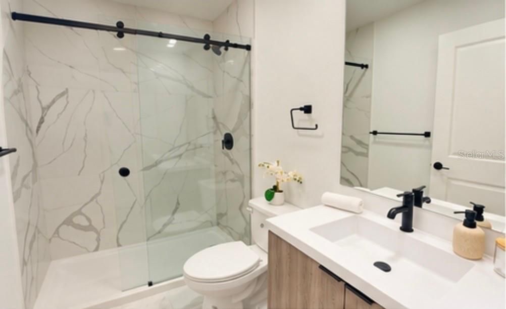 En Venta: $499,900 (4 camas, 3 baños, 2177 Pies cuadrados)