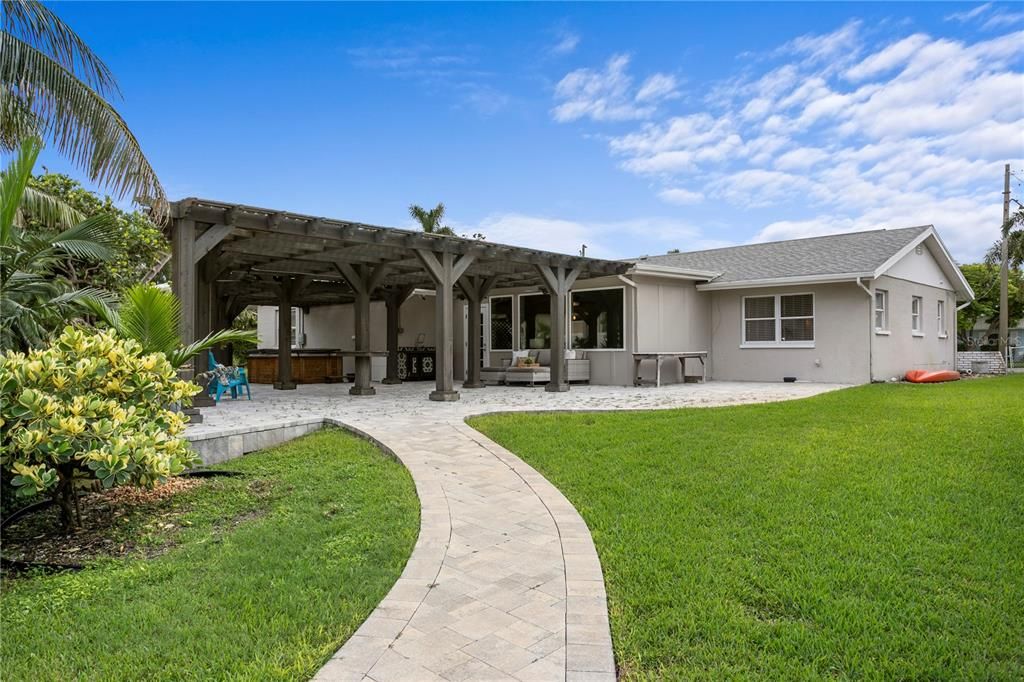 For Sale: $825,000 (3 beds, 2 baths, 1607 Square Feet)