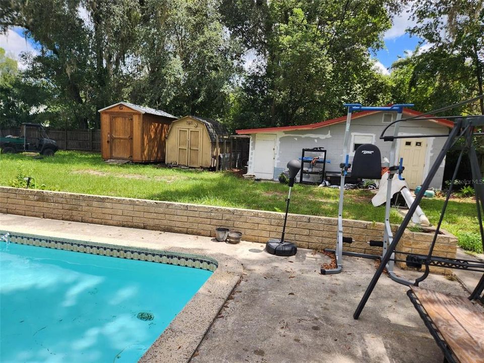 For Sale: $149,900 (3 beds, 2 baths, 1298 Square Feet)