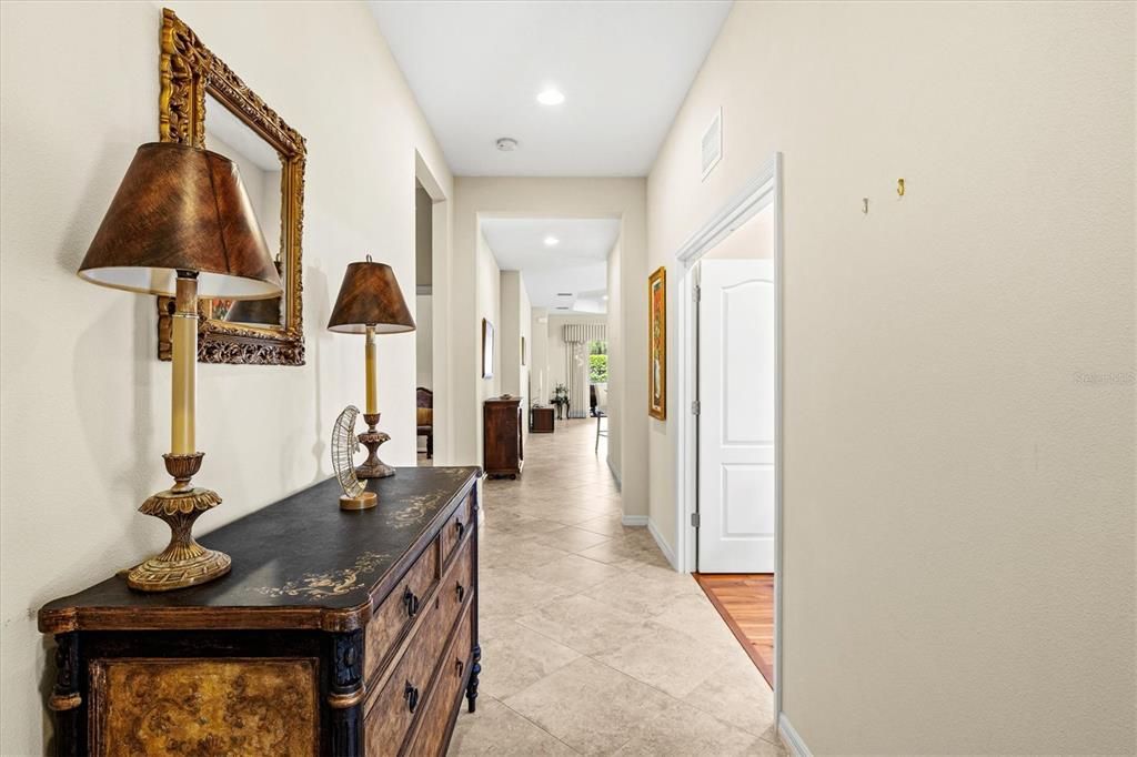 En Venta: $619,000 (3 camas, 2 baños, 2209 Pies cuadrados)