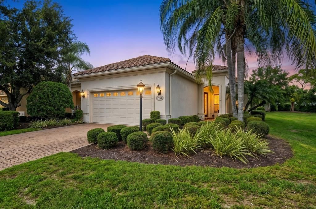 En Venta: $619,000 (3 camas, 2 baños, 2209 Pies cuadrados)
