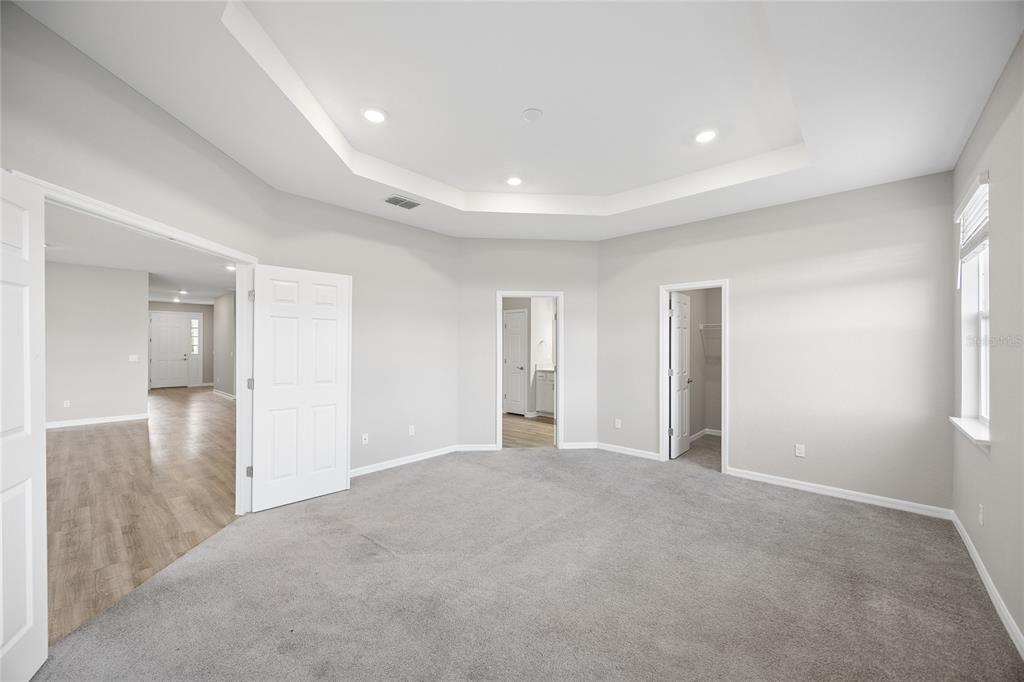 For Rent: $2,600 (4 beds, 2 baths, 2029 Square Feet)