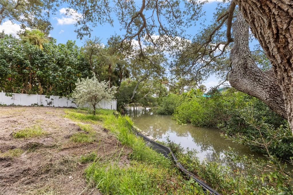 En Venta: $700,000 (0.46 acres)