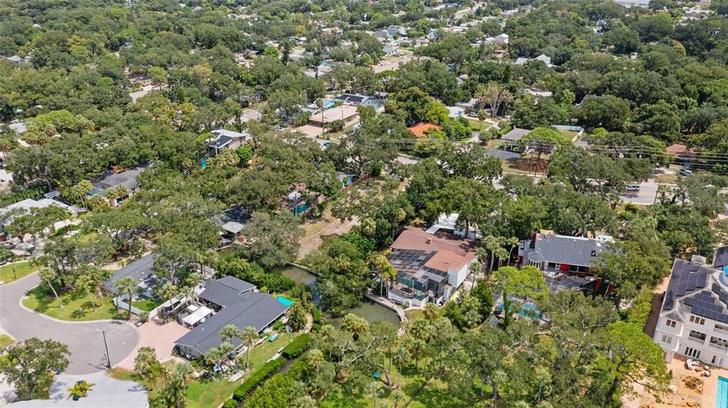 En Venta: $700,000 (0.46 acres)