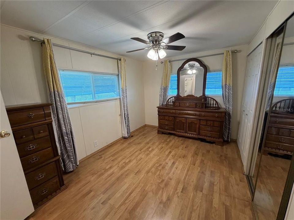 На продажу: $115,000 (2 спален, 2 ванн, 828 Квадратных фут)