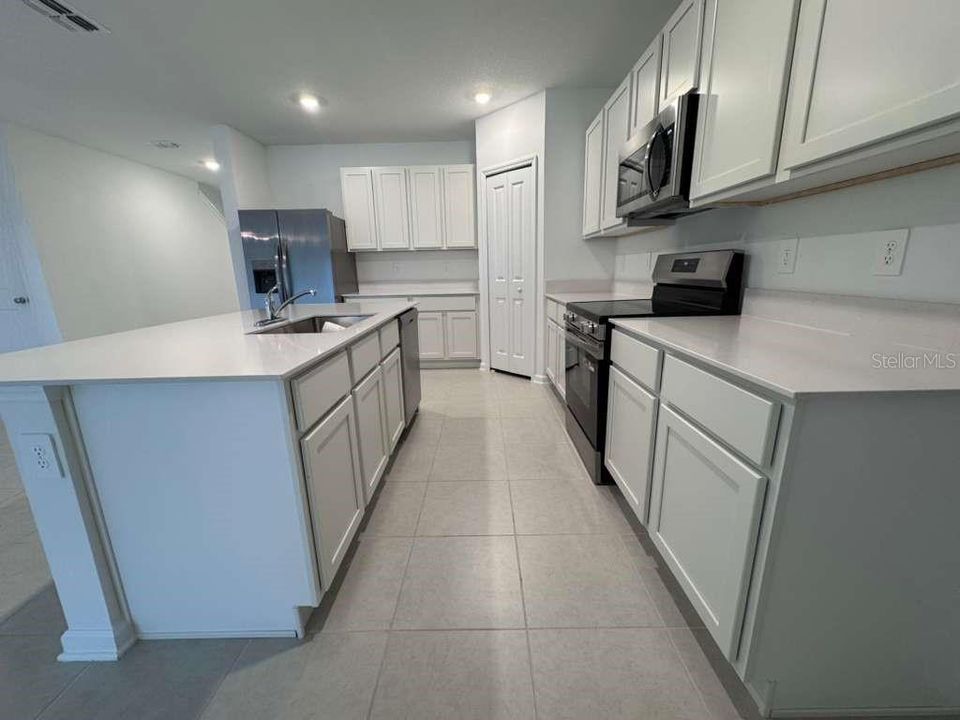 En Renta: $3,200 (6 camas, 3 baños, 2458 Pies cuadrados)