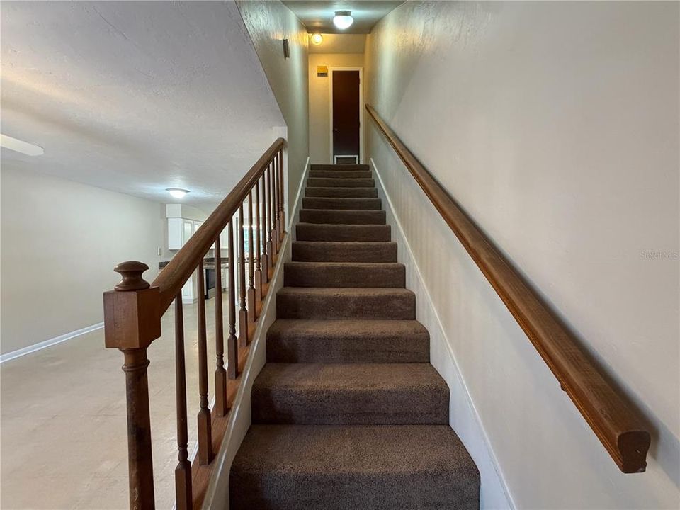For Rent: $1,125 (2 beds, 1 baths, 1072 Square Feet)