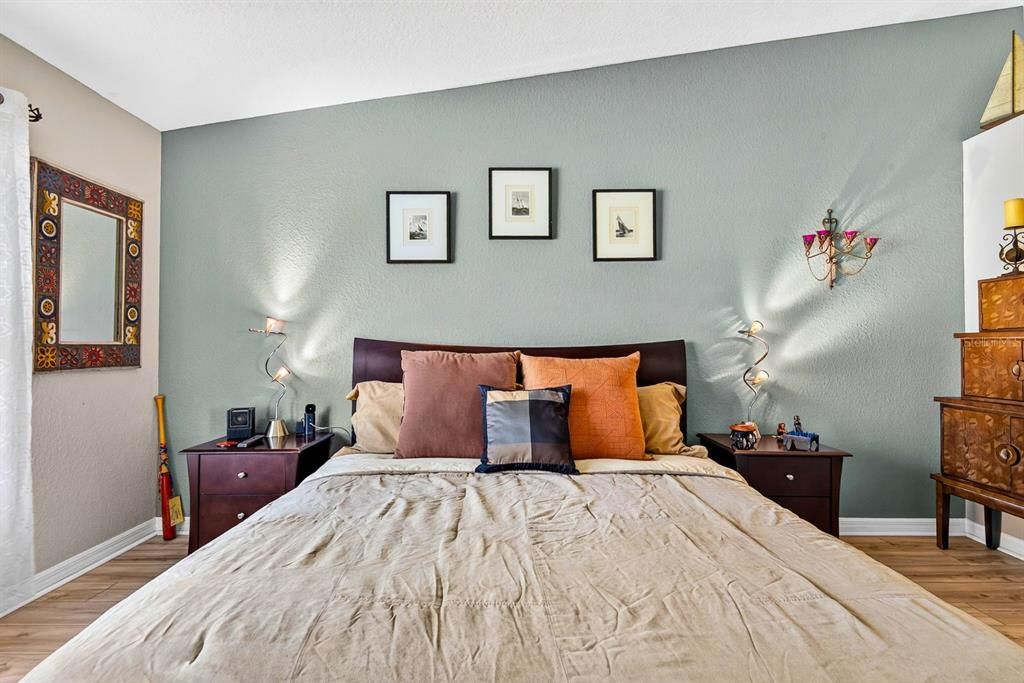 En Venta: $479,900 (3 camas, 2 baños, 1759 Pies cuadrados)