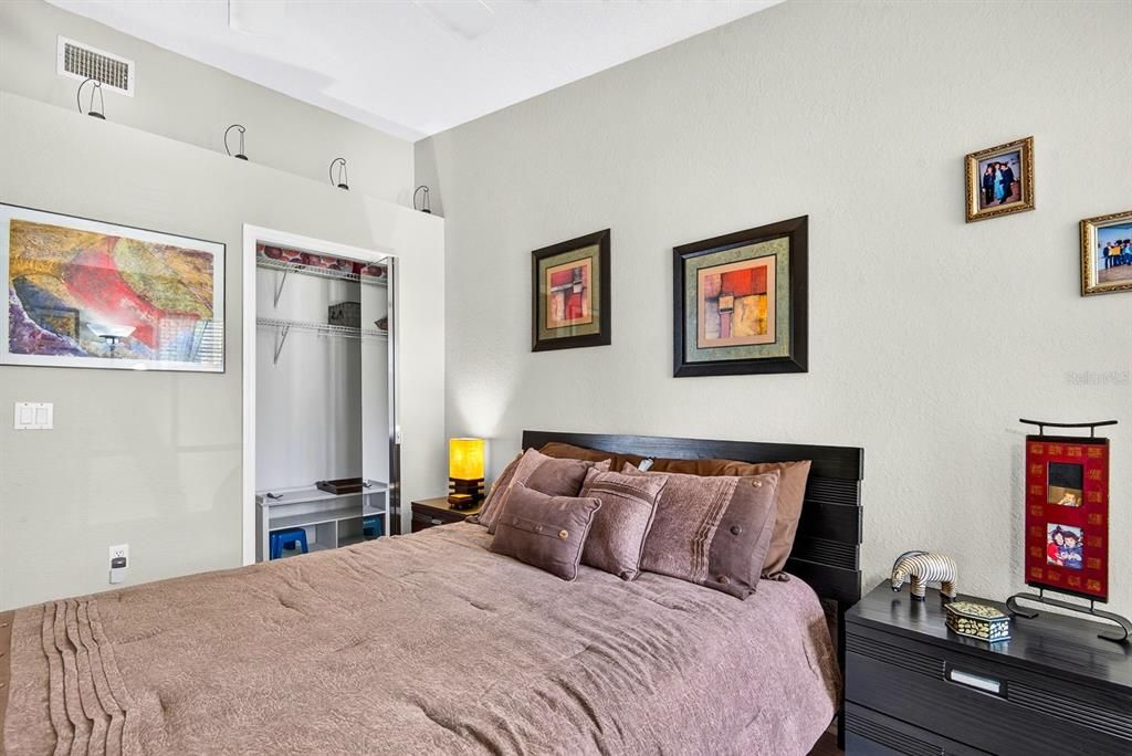 En Venta: $479,900 (3 camas, 2 baños, 1759 Pies cuadrados)