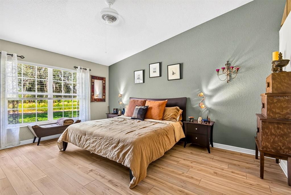 En Venta: $479,900 (3 camas, 2 baños, 1759 Pies cuadrados)