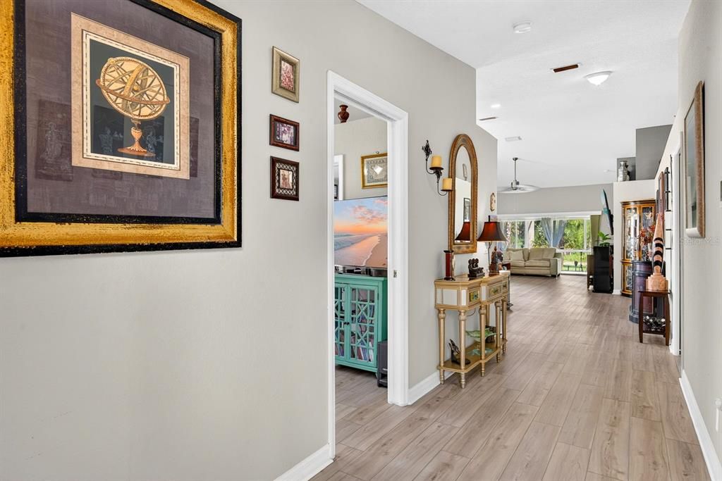 En Venta: $479,900 (3 camas, 2 baños, 1759 Pies cuadrados)