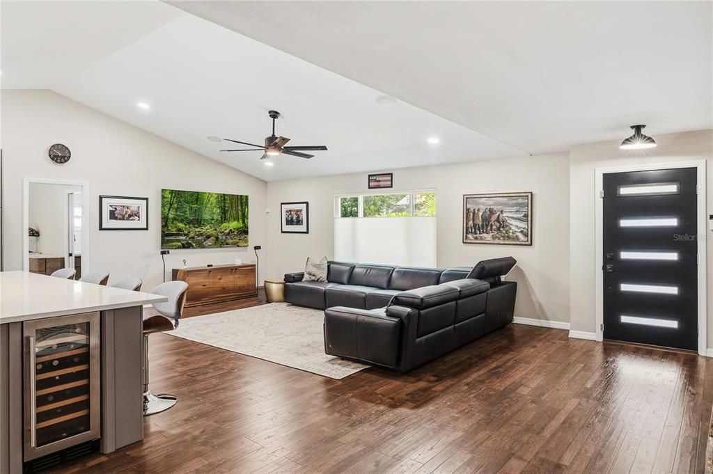 For Sale: $739,777 (4 beds, 2 baths, 2124 Square Feet)