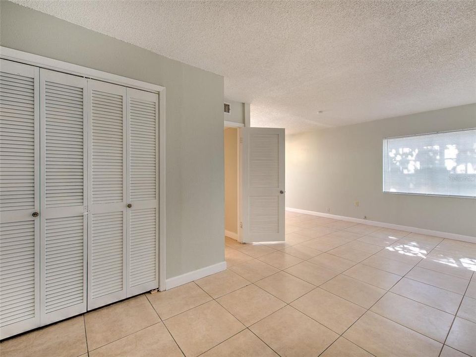 For Rent: $2,995 (5 beds, 3 baths, 2252 Square Feet)