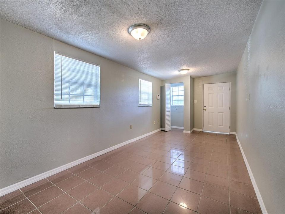 For Rent: $2,995 (5 beds, 3 baths, 2252 Square Feet)