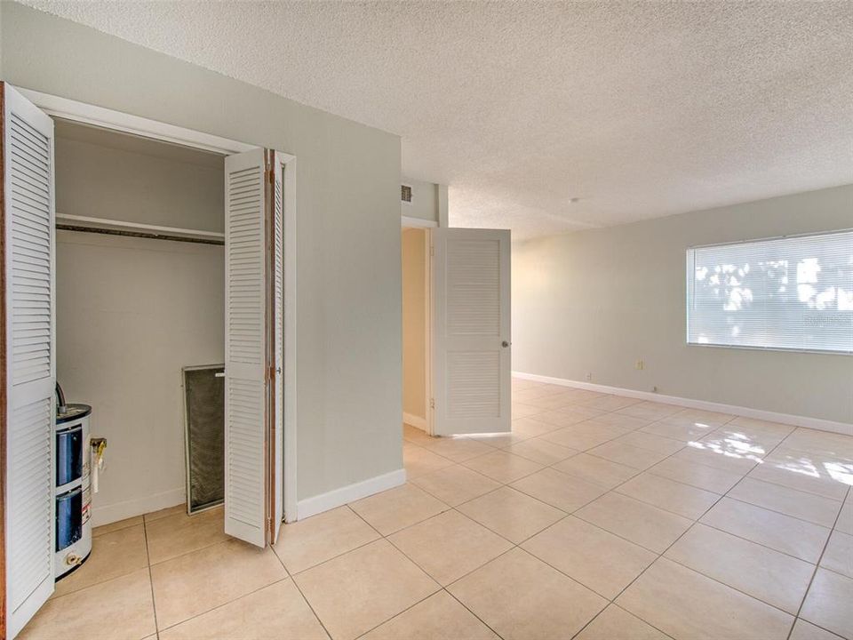 For Rent: $2,995 (5 beds, 3 baths, 2252 Square Feet)