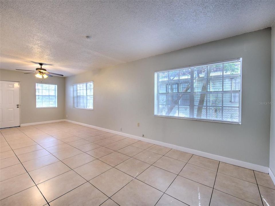 For Rent: $2,995 (5 beds, 3 baths, 2252 Square Feet)