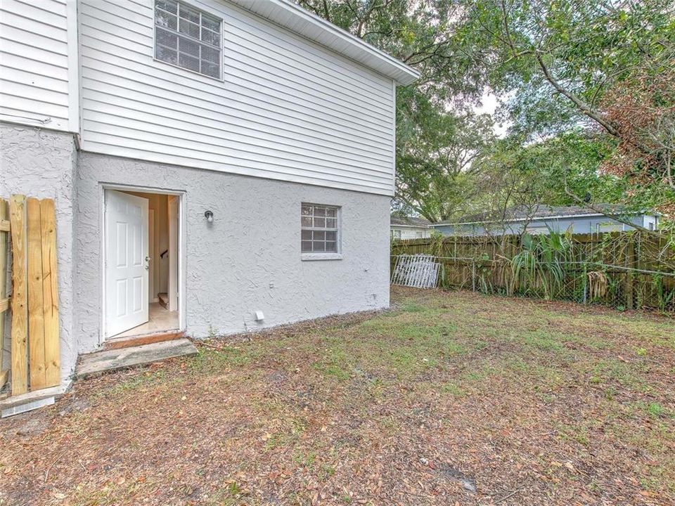 For Rent: $2,995 (5 beds, 3 baths, 2252 Square Feet)