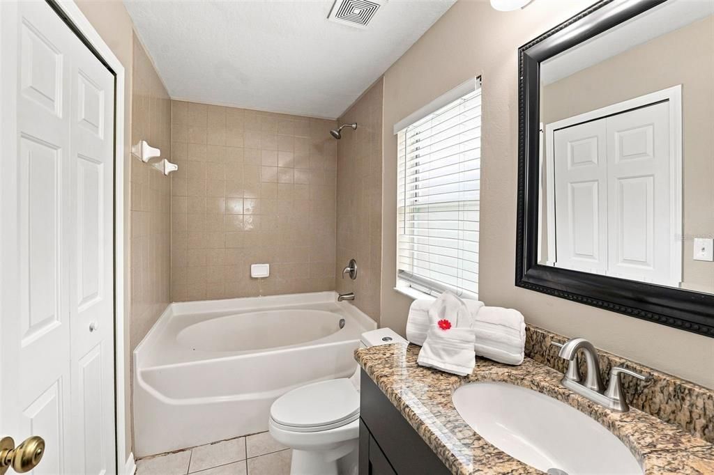 En Venta: $310,000 (3 camas, 2 baños, 1333 Pies cuadrados)
