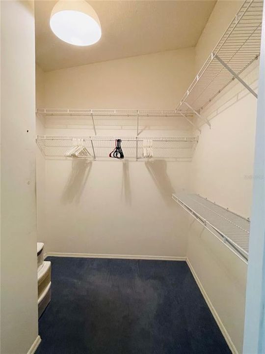 For Sale: $222,000 (2 beds, 2 baths, 1121 Square Feet)