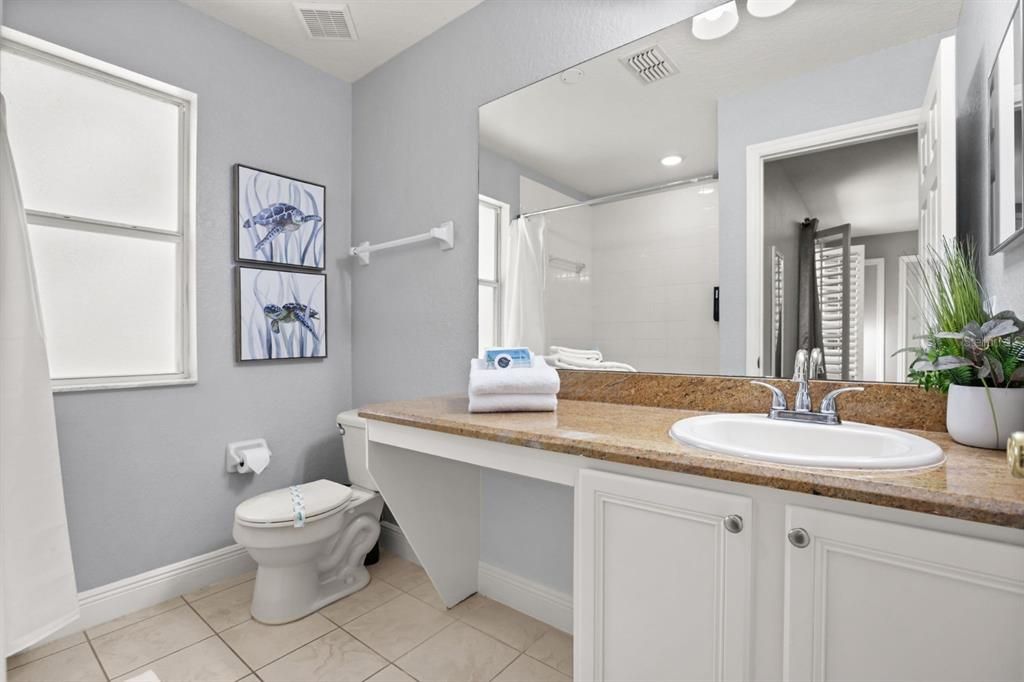 For Sale: $249,000 (4 beds, 3 baths, 1425 Square Feet)