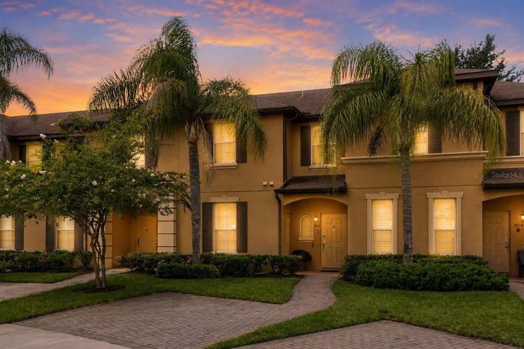 For Sale: $249,000 (4 beds, 3 baths, 1425 Square Feet)