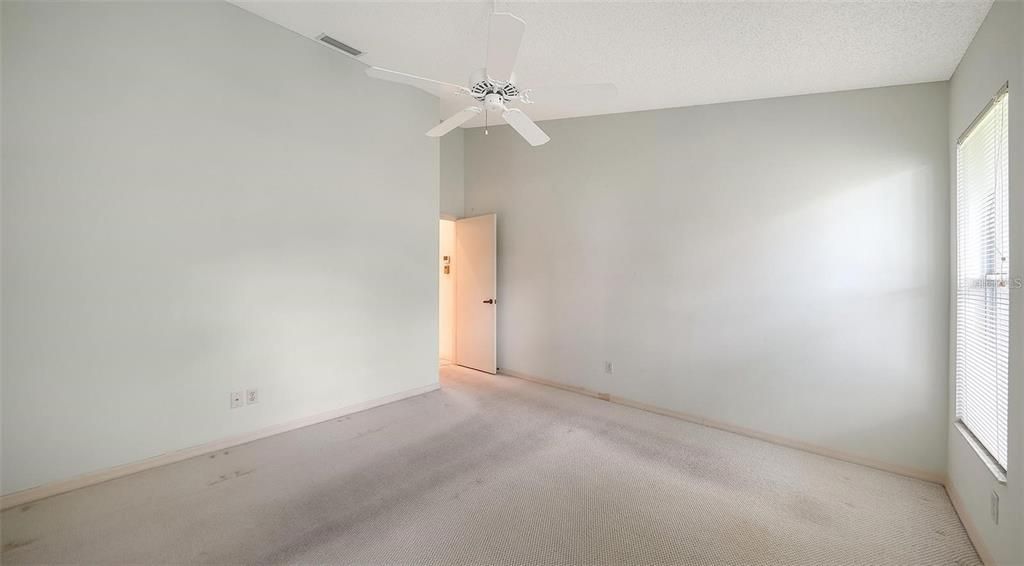 For Sale: $475,000 (2 beds, 2 baths, 2056 Square Feet)