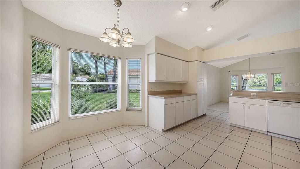 For Sale: $475,000 (2 beds, 2 baths, 2056 Square Feet)
