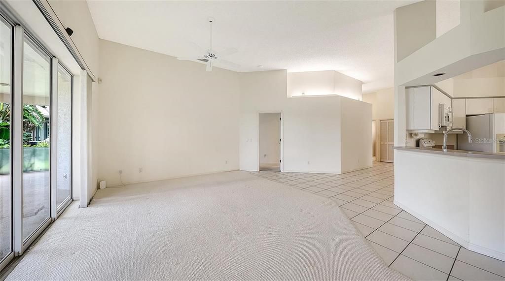 For Sale: $475,000 (2 beds, 2 baths, 2056 Square Feet)