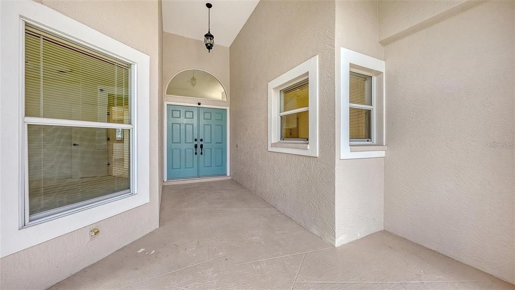 For Sale: $475,000 (2 beds, 2 baths, 2056 Square Feet)