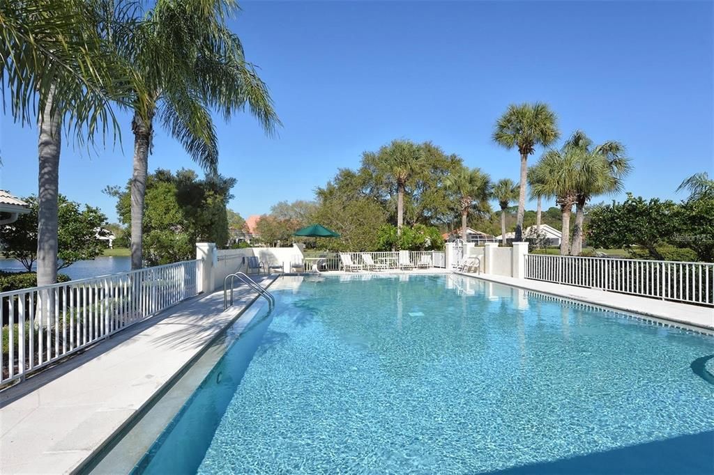 For Sale: $475,000 (2 beds, 2 baths, 2056 Square Feet)
