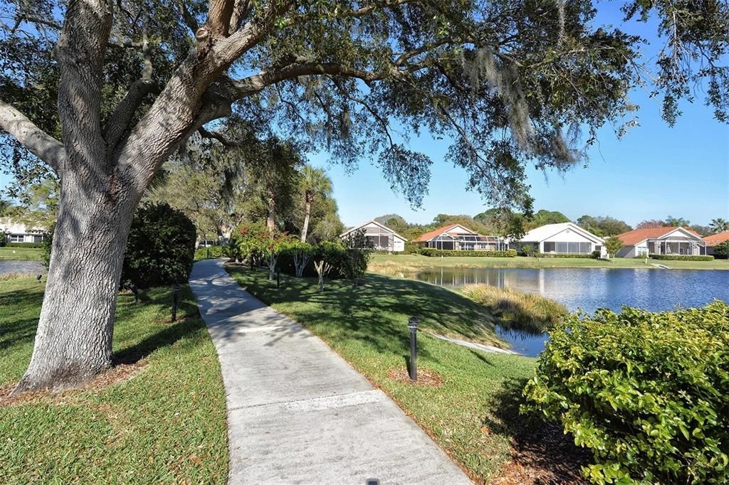 For Sale: $475,000 (2 beds, 2 baths, 2056 Square Feet)