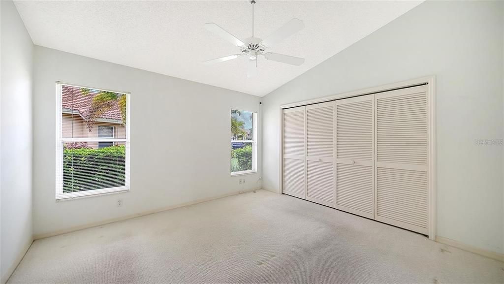 For Sale: $475,000 (2 beds, 2 baths, 2056 Square Feet)