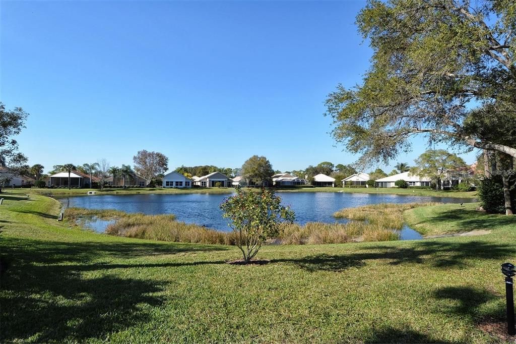For Sale: $475,000 (2 beds, 2 baths, 2056 Square Feet)