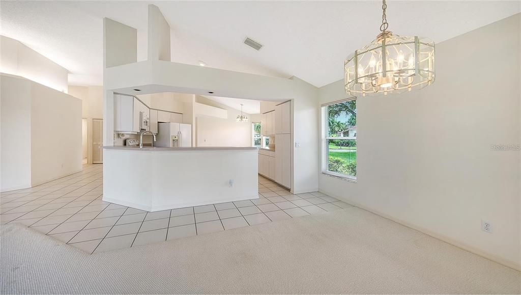 For Sale: $475,000 (2 beds, 2 baths, 2056 Square Feet)