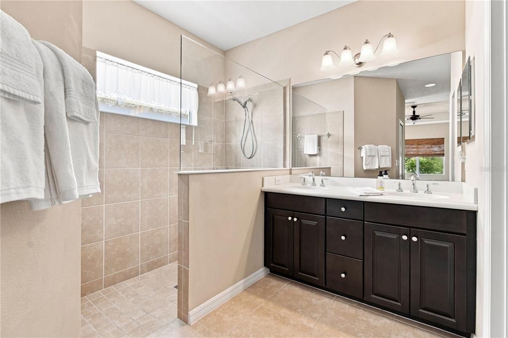 For Sale: $450,000 (3 beds, 2 baths, 2166 Square Feet)