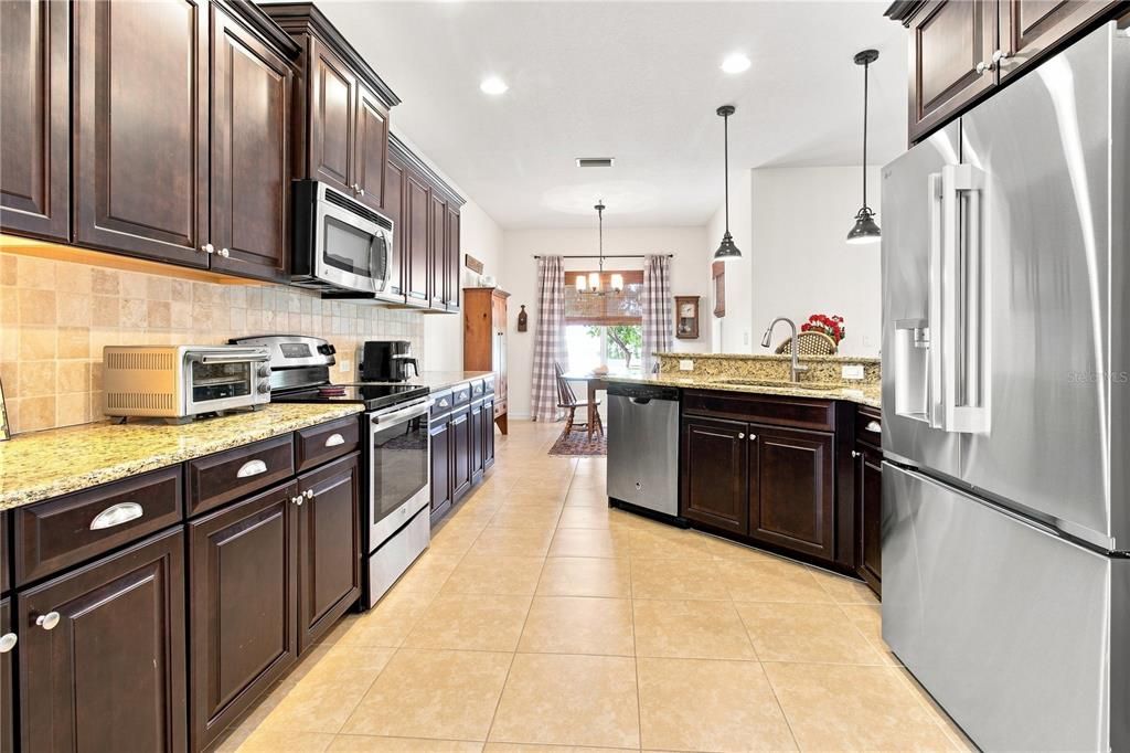 For Sale: $450,000 (3 beds, 2 baths, 2166 Square Feet)