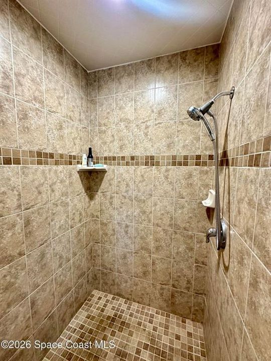 For Sale: $565,000 (3 beds, 2 baths, 1644 Square Feet)