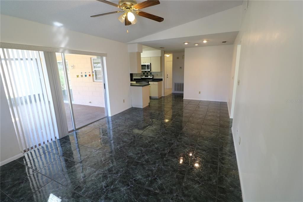For Rent: $2,600 (3 beds, 2 baths, 1575 Square Feet)