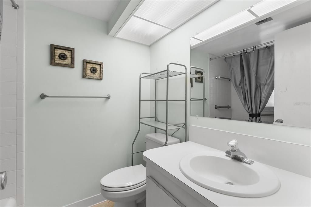 For Rent: $2,295 (2 beds, 2 baths, 1050 Square Feet)