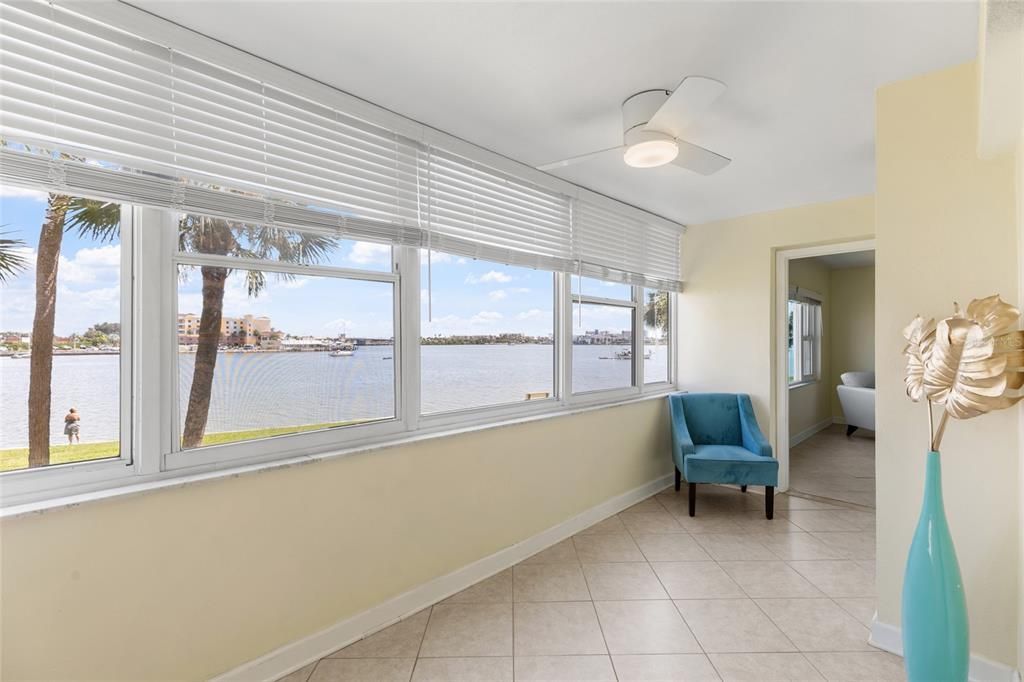 For Rent: $2,295 (2 beds, 2 baths, 1050 Square Feet)