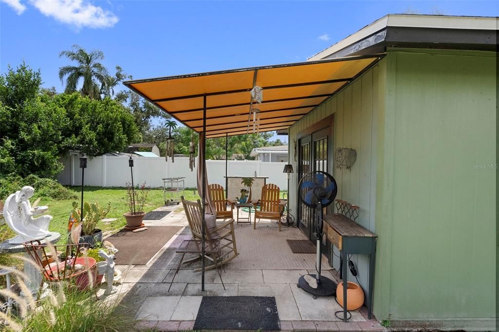En Venta: $290,000 (2 camas, 1 baños, 1110 Pies cuadrados)