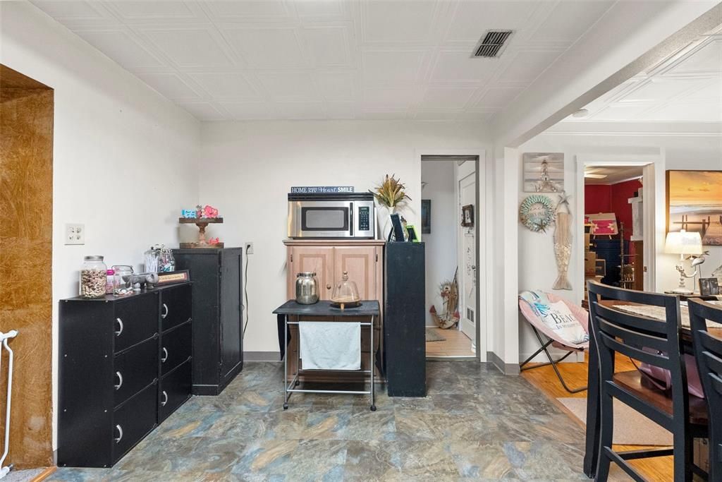 En Venta: $290,000 (2 camas, 1 baños, 1110 Pies cuadrados)