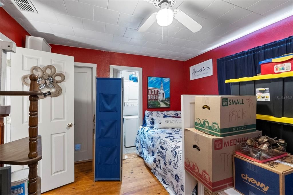 En Venta: $290,000 (2 camas, 1 baños, 1110 Pies cuadrados)