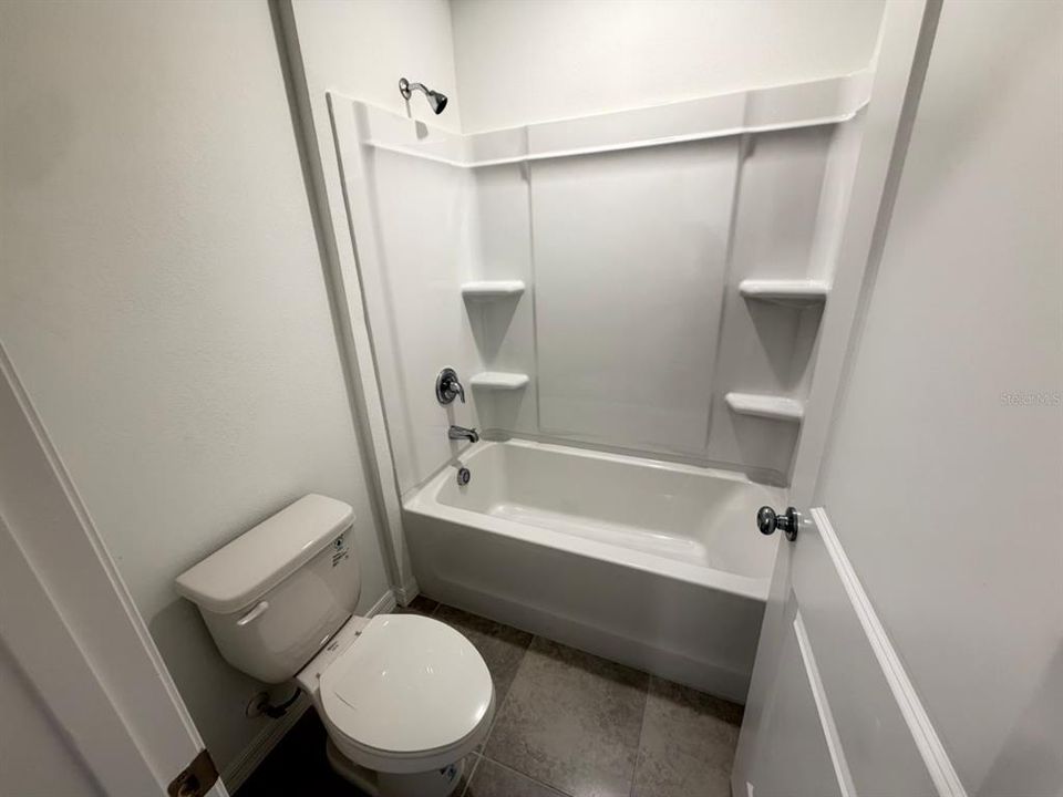 For Rent: $2,800 (5 beds, 3 baths, 2471 Square Feet)