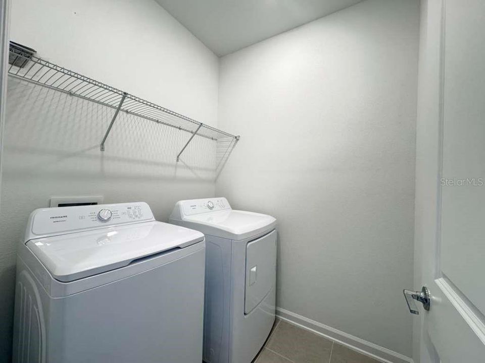 For Rent: $2,600 (3 beds, 2 baths, 1795 Square Feet)