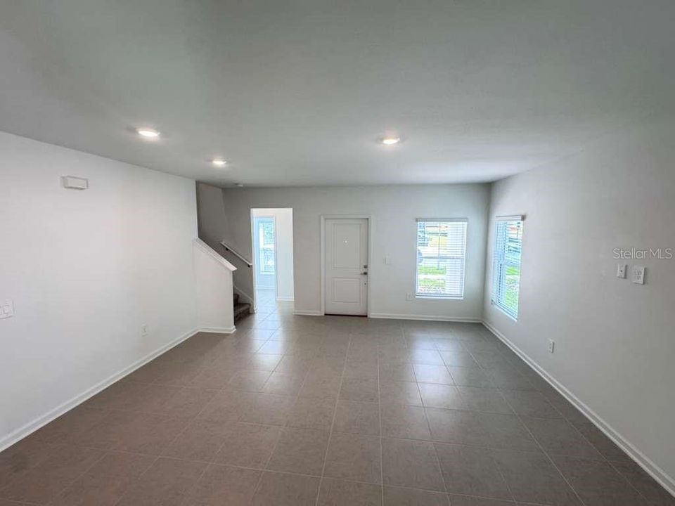 For Rent: $2,600 (3 beds, 2 baths, 1795 Square Feet)